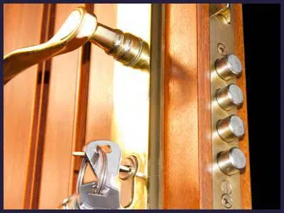 Miami Local Lock And Locksmith Miami, FL 305-744-5303 Miami Local Lock And Locksmith Miami, FL 305-744-5303